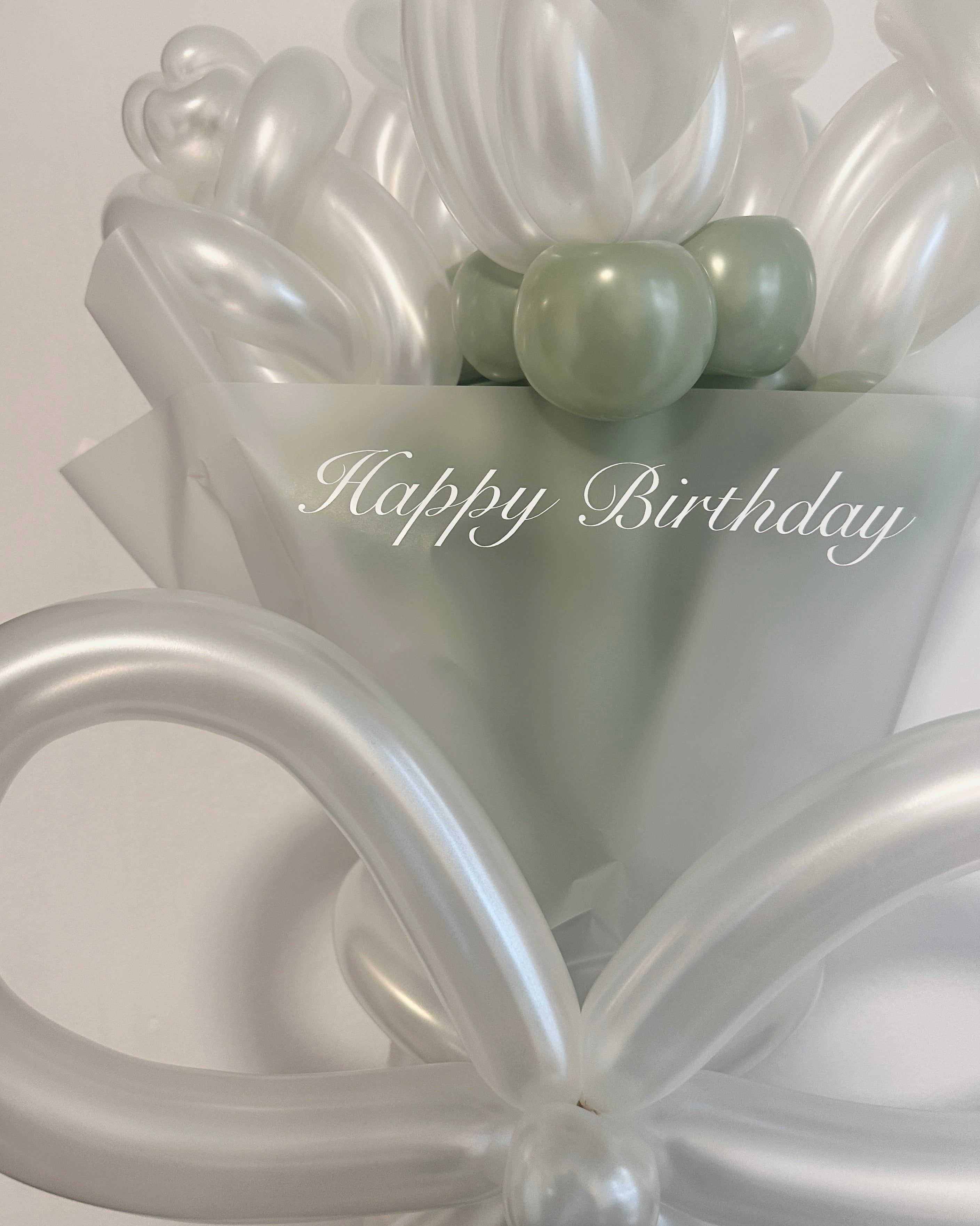 Rose Bouquet (Pearl White)