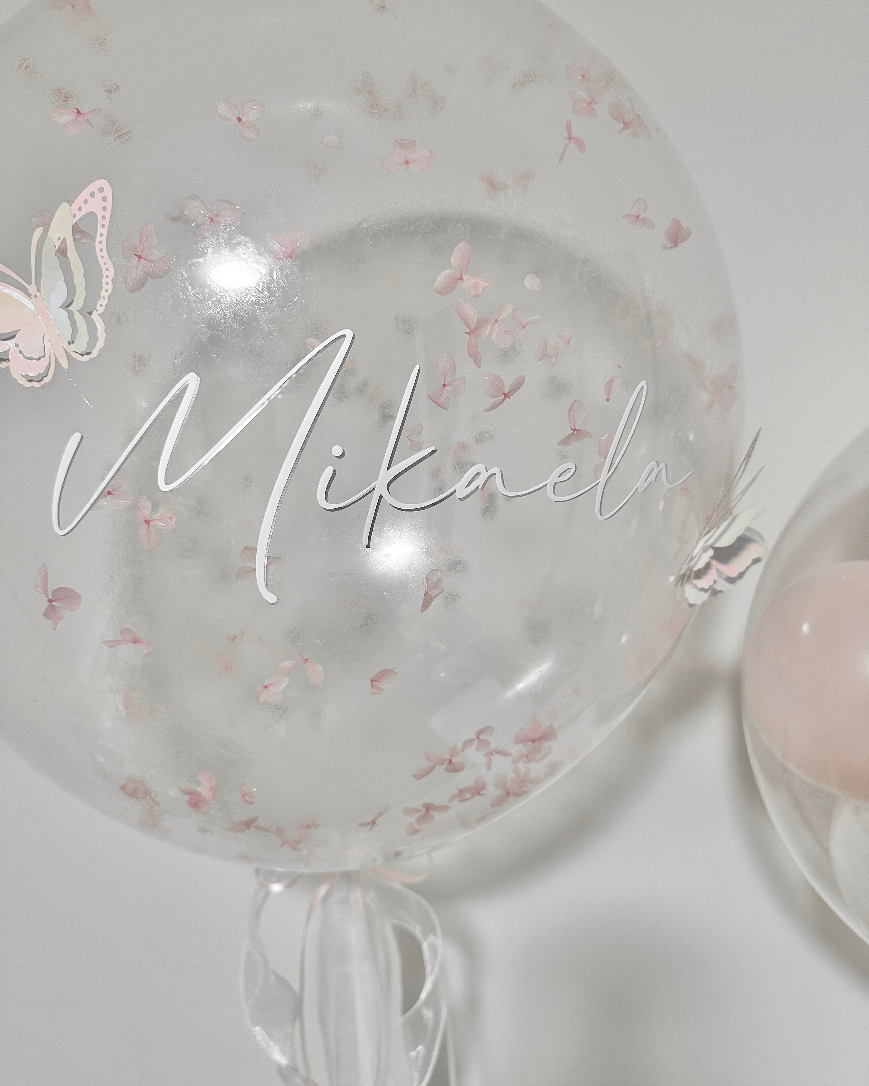 Bubble Balloon - Dried Hydrangeas (all around)