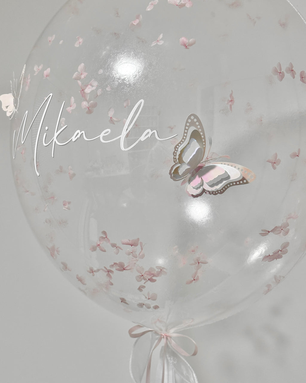 Bubble Balloon - Dried Hydrangeas (all around)