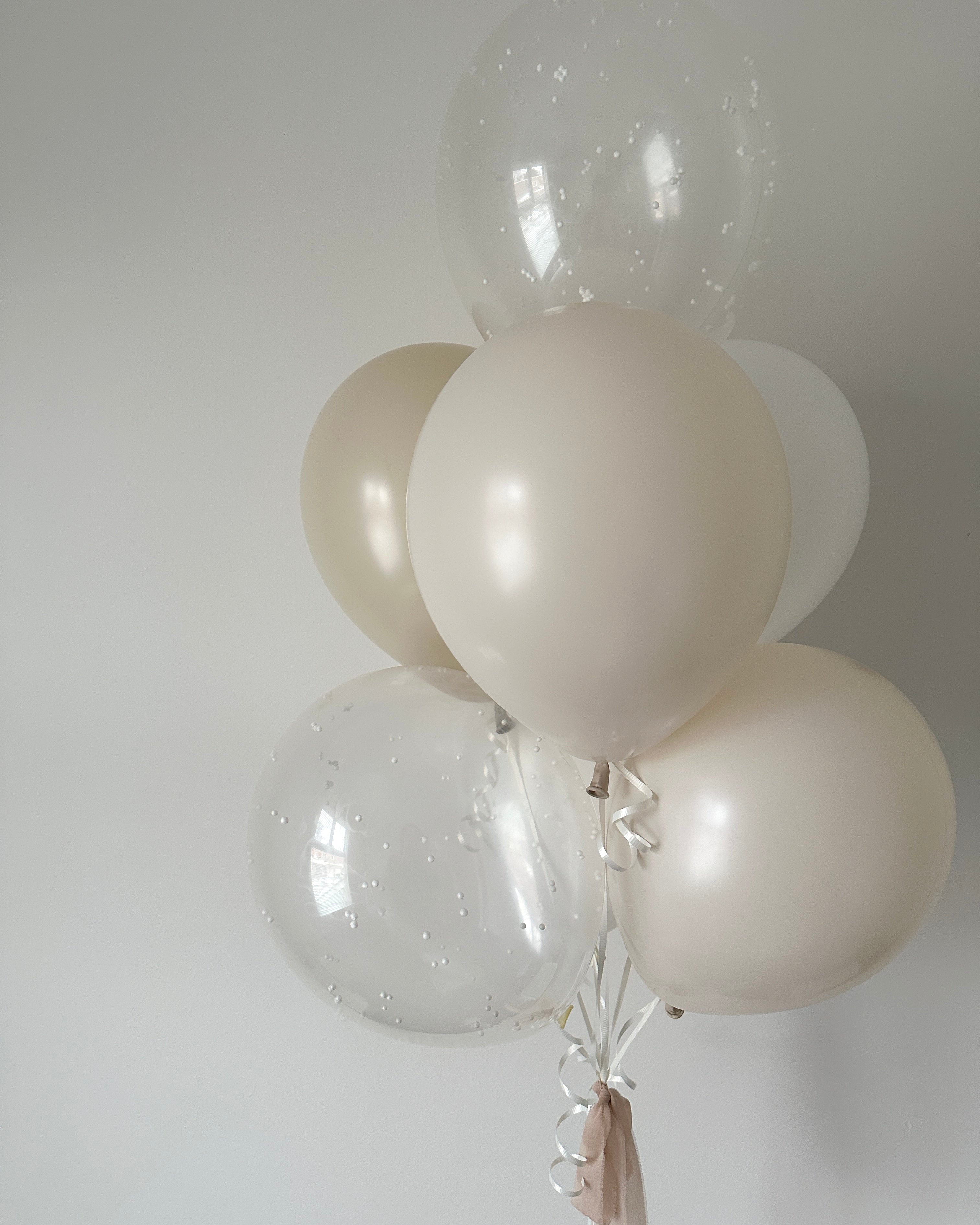 11" Latex Balloon Bouquet - Solids & Snowball Mix