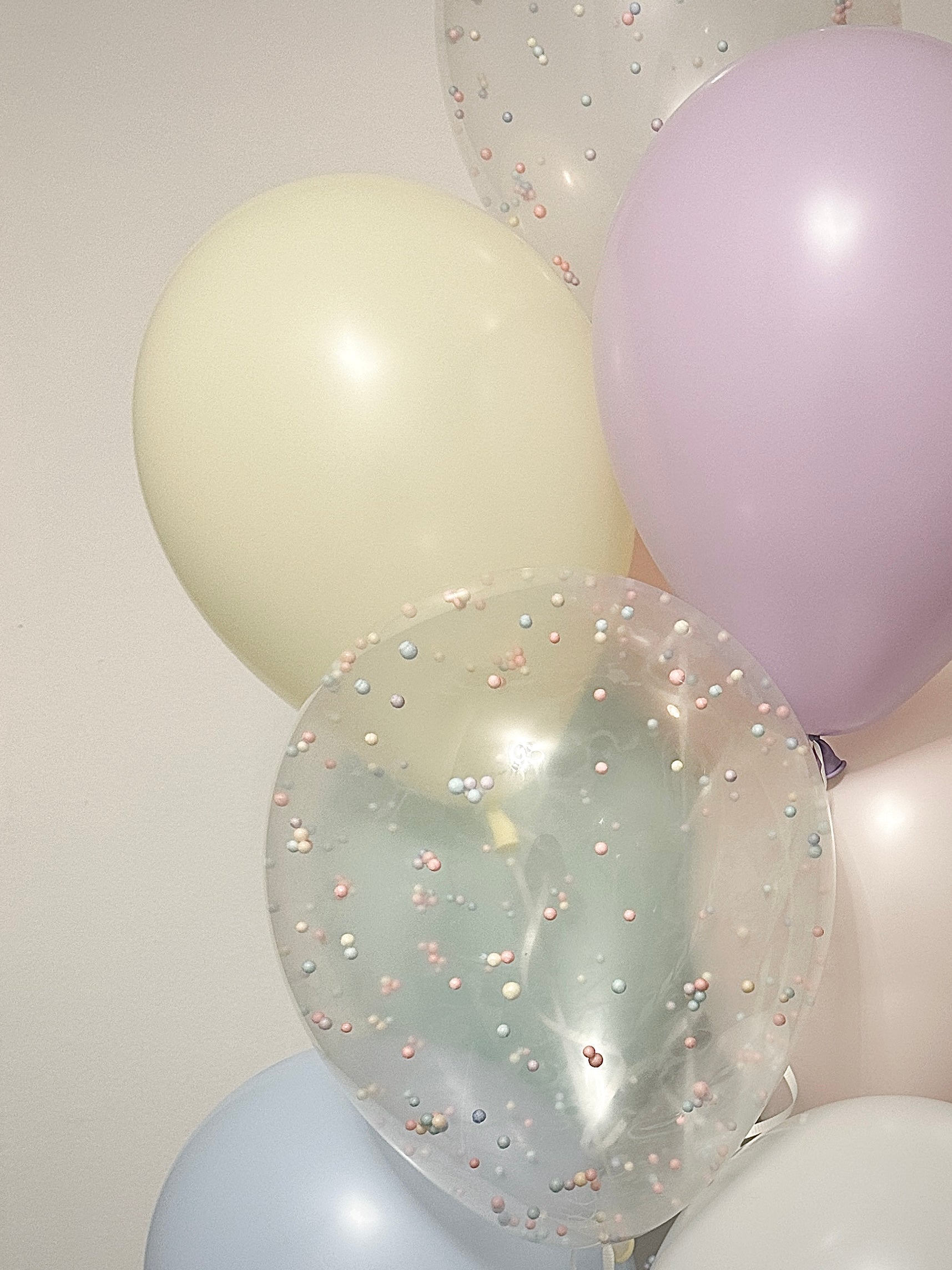 11" Latex Balloon Bouquet - Solids & Pastel ball Mix