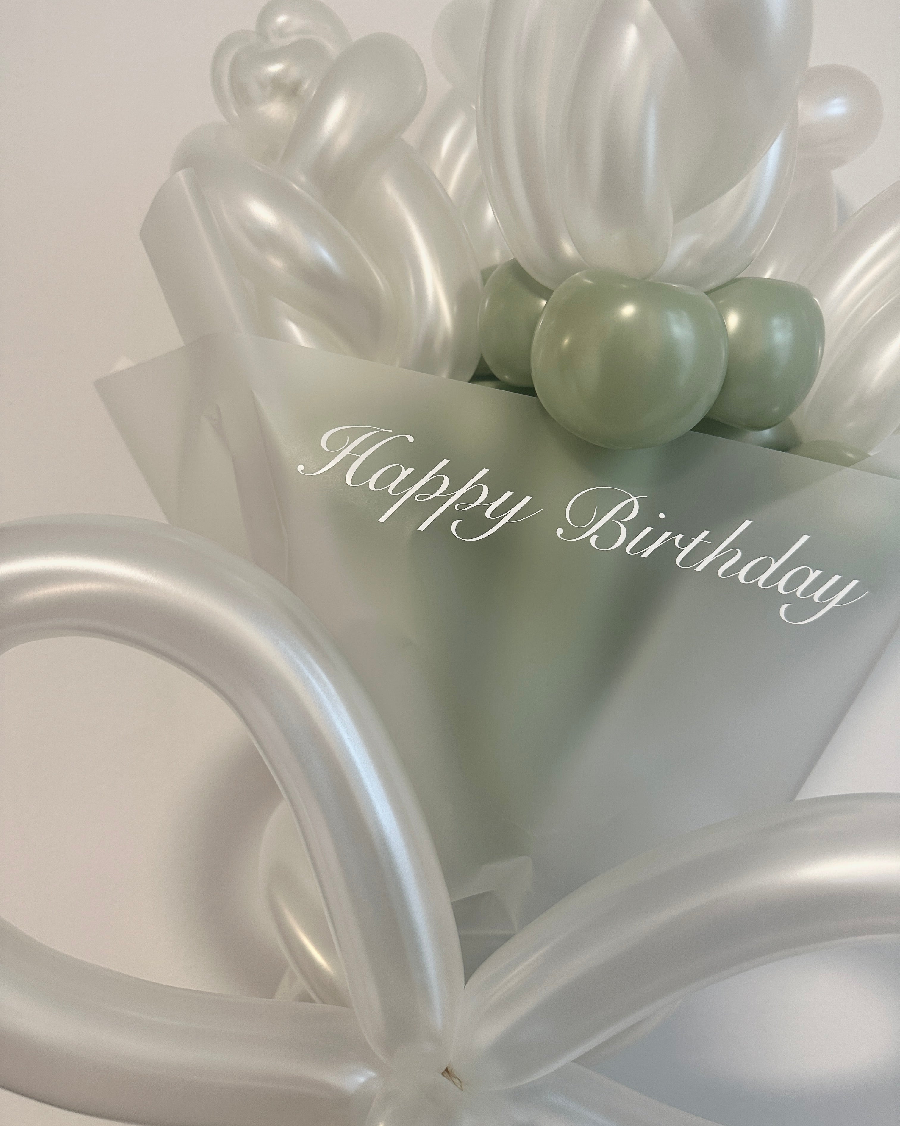 Rose Bouquet (Pearl White)