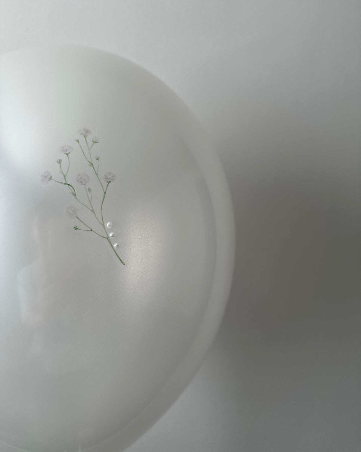 11" Lux Latex Balloon - Pearl Baby’s Breath